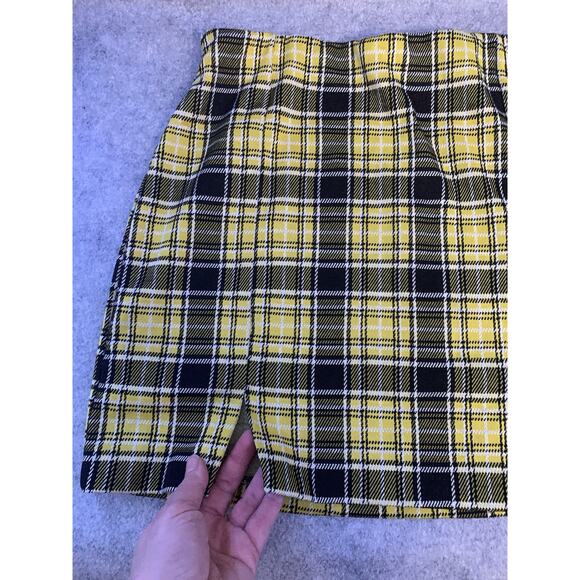 Divided Yellow Plaid Skirt By H&M, Size Small, Mini Skirt With Elastic Waist - Picture 1 of 9